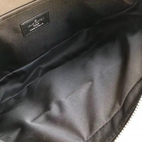 FS CHEAP Vuitton PM Louis OUTDOOR MESSENGER 0522